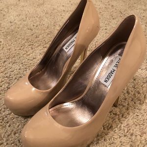 Steve Madden nude heels